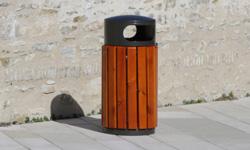 Abfallbehälter aus Holz